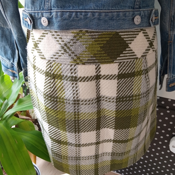 J. Crew Green & Cream Plaid Wool Mini Skirt - Picture 4 of 8